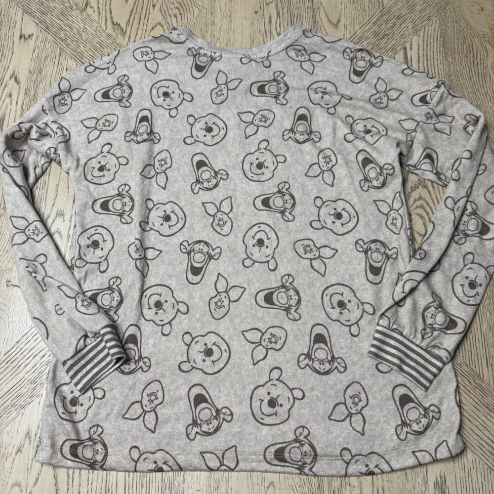 Disney Women's Size‎ Small Winnie the Pooh Tigger Lounge Pajama Crewneck Top - Picture 3 of 7